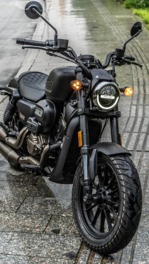 QJMOTOR闪300S&逸550上市 售23999元起