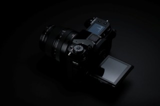 富士胶片推出中画幅无反数码相机“FUJIFILM GFX100S II”
