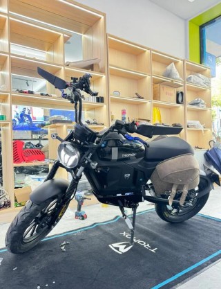 摩兽发布“悟”电动车 百公里加速4.2秒
