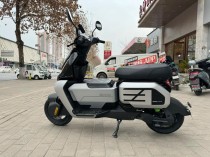 颜值抗打配置高 试驾极核AE2电动自行车
