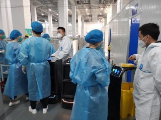 思岚科技助力机器人乘梯安全等标准的建设