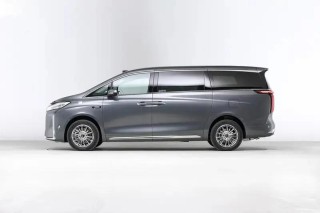 魏牌全新高山上市24小时大定突破5900辆 售30.98万元起