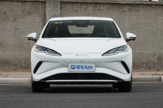 2025重庆车展：比亚迪海豹06EV售10.98万元起
