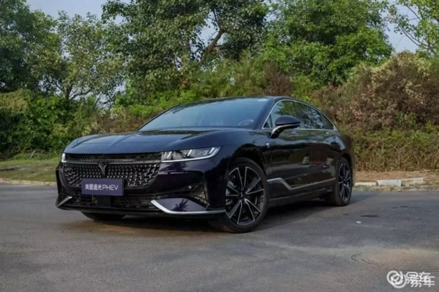 领克10 EM-P vs 岚图追光PHEV：哪款更适合你  第3张