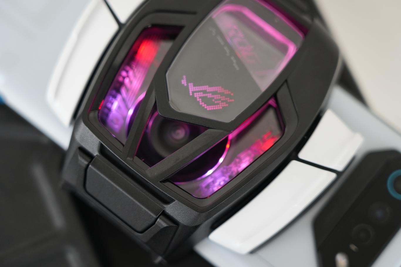 腾讯ROG 游戏手机7 Pro评测：骁龙8Gen2顶级之作 专属“外挂”再升级  第10张