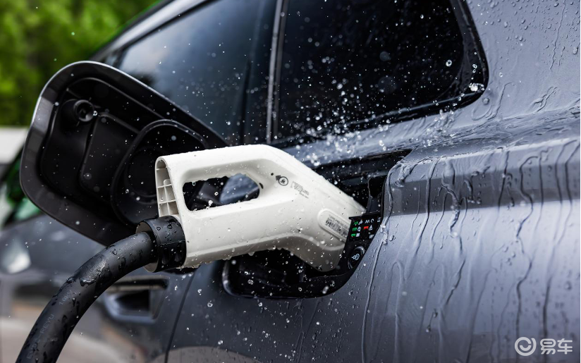 一汽奥迪Q6L e-tron上市，重设豪华纯电SUV价值  第3张