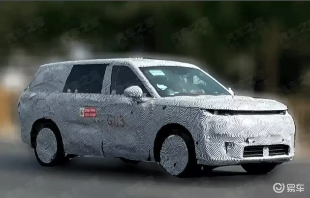 小鹏新大SUV：430km纯电续航，800V架构5C快充  第1张