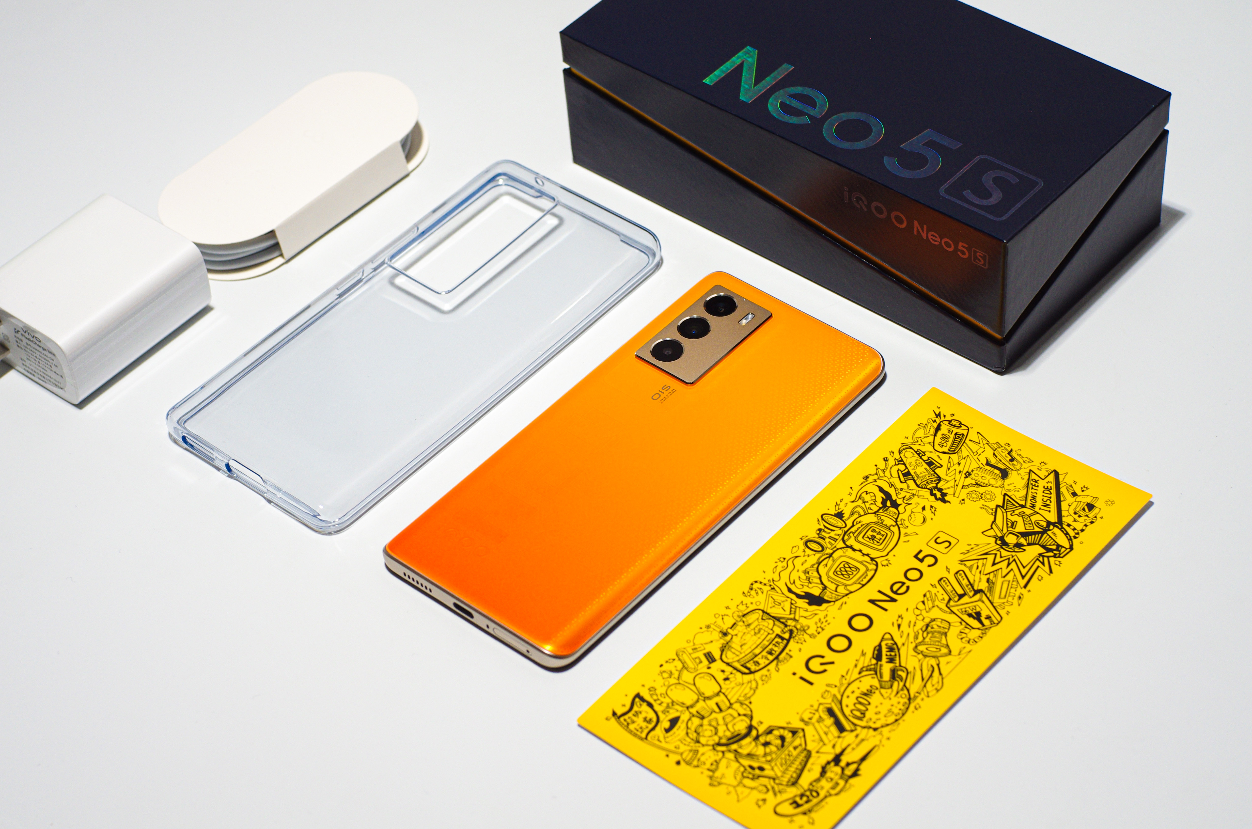 驯服骁龙888！iQOO Neo5S评测：2699元价稳量足  第13张