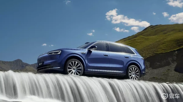 全新问界M7双动力，增程版续航超1600km，引发热议  第4张