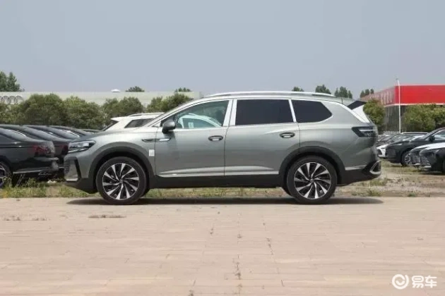 大众新SUV，26.99万起，灵活六七座，标配四驱，高性价比  第2张
