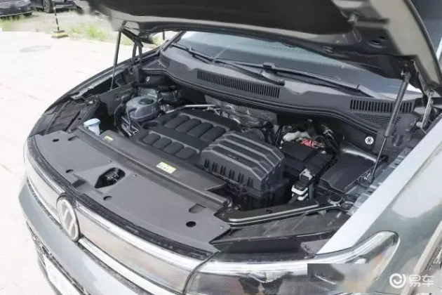 大众新SUV，26.99万起，灵活六七座，标配四驱，高性价比  第8张