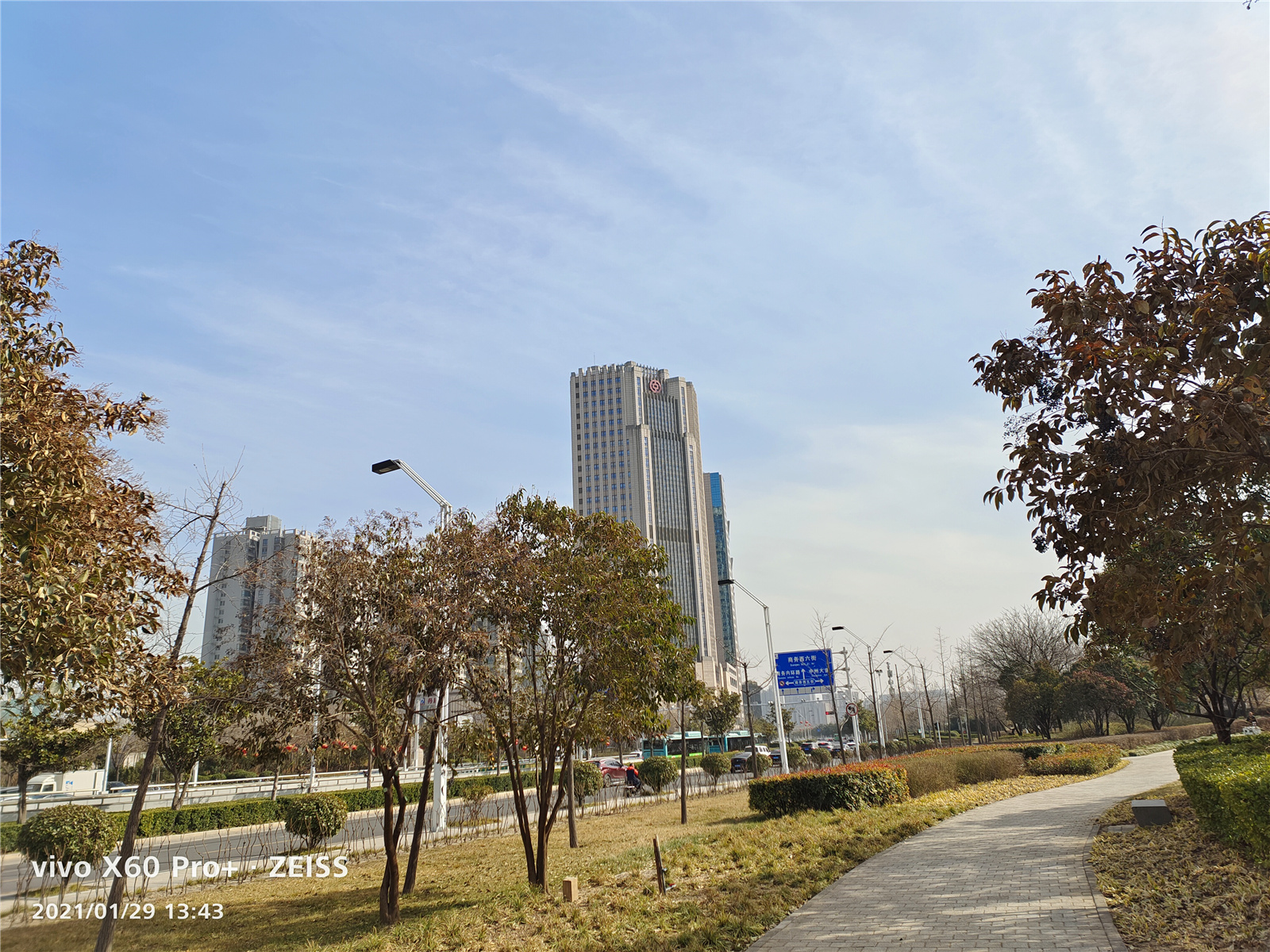 蔡司双主摄！vivo X60 Pro+评测：蓝厂压轴超大杯  第25张