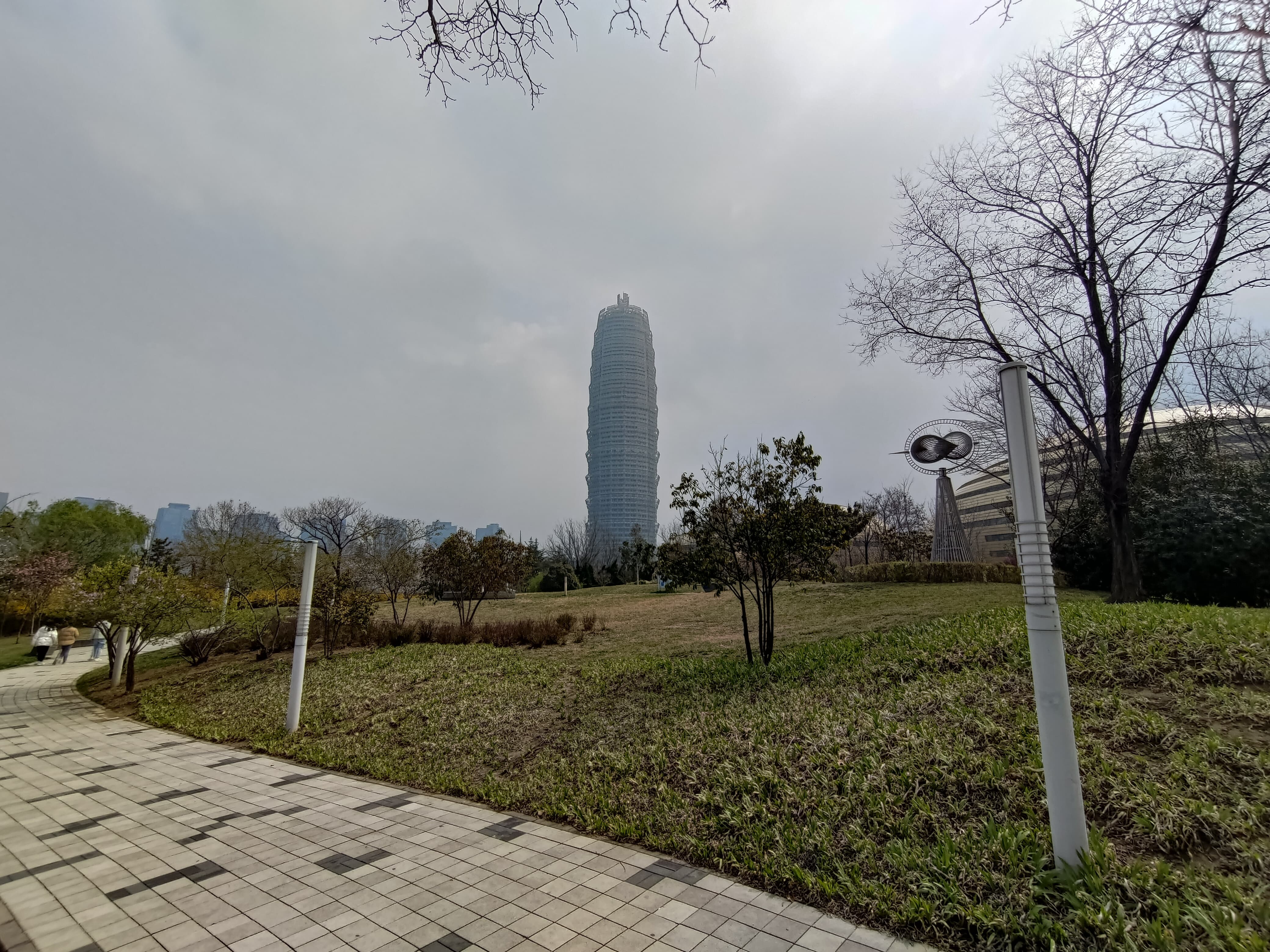 或许是骁龙888的最佳归宿 腾讯ROG游戏手机5幻影评测  第25张