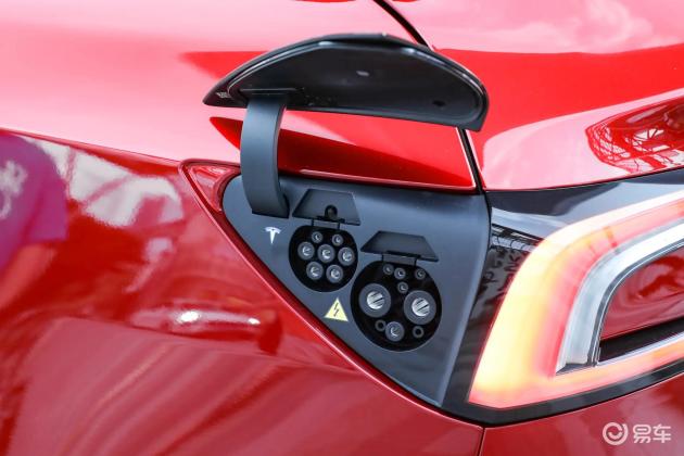 特斯拉Model 3后驱长续航版：830公里续航，5.2秒百公里加速  第11张