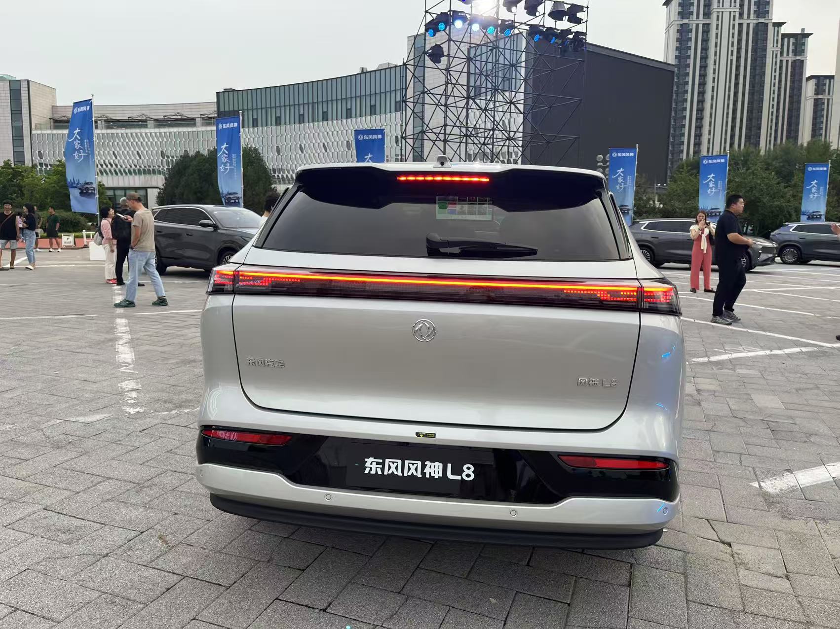 东风风神L8预售12.99万起，又一款理想L8“平替”？  第5张