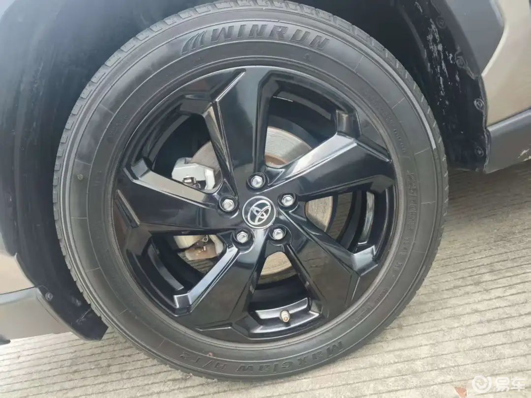 高性价比淘车，2.5L混动+四驱靠谱稳定，油耗低至5L  第13张