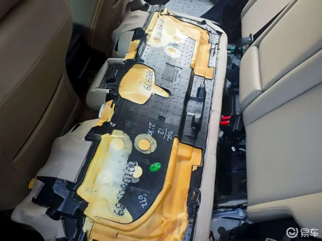 高性价比淘车，2.5L混动+四驱靠谱稳定，油耗低至5L  第38张