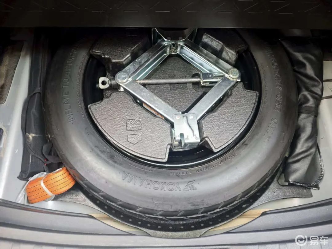 高性价比淘车，2.5L混动+四驱靠谱稳定，油耗低至5L  第41张