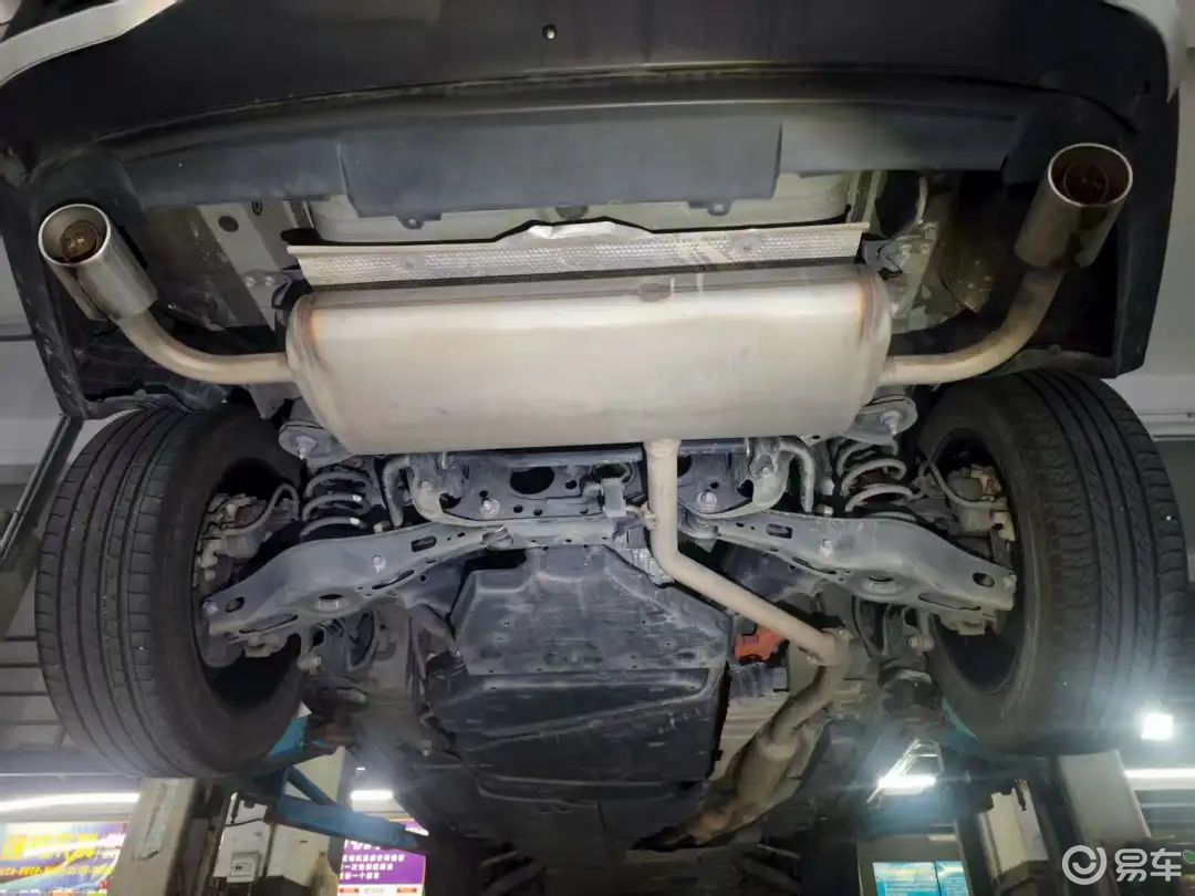 高性价比淘车，2.5L混动+四驱靠谱稳定，油耗低至5L  第43张