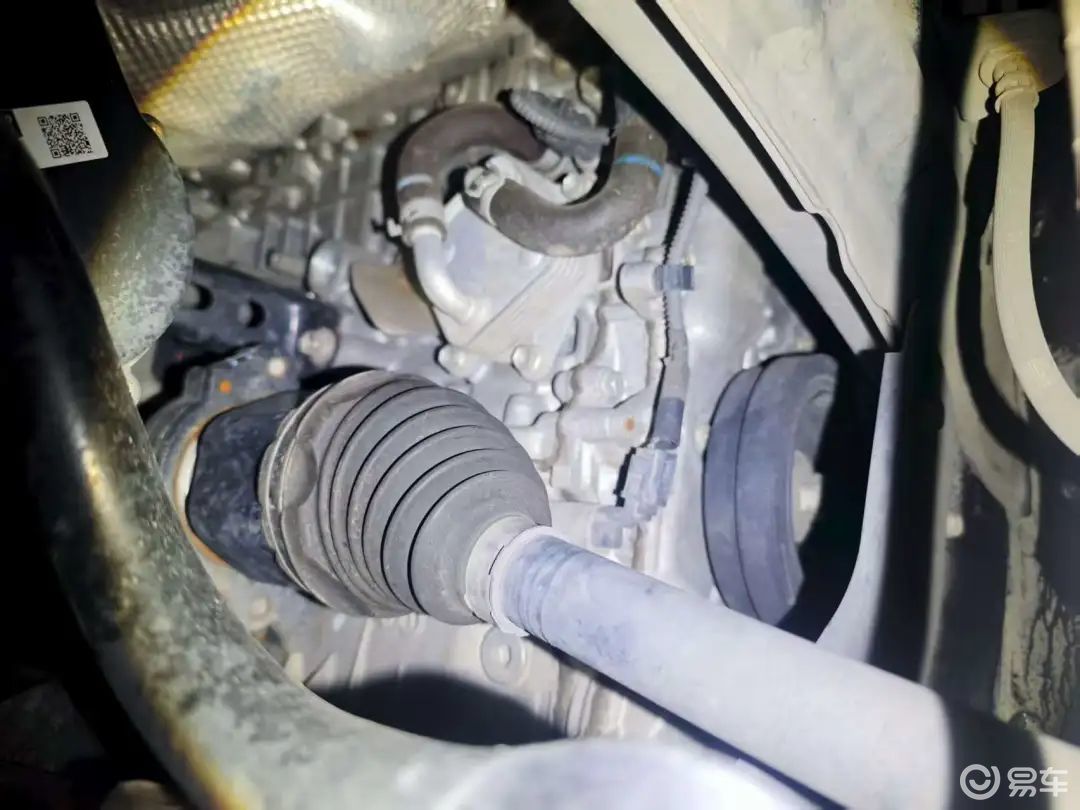 高性价比淘车，2.5L混动+四驱靠谱稳定，油耗低至5L  第47张