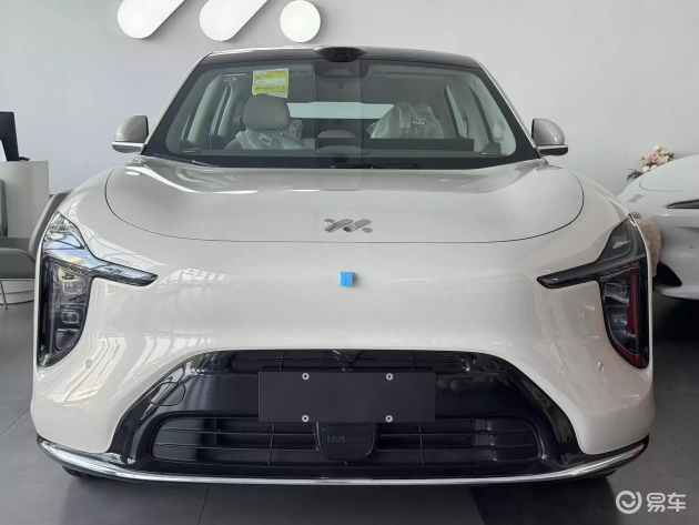 新智己LS6实到店，媲美理想L6，具冰箱，450km增程  第4张