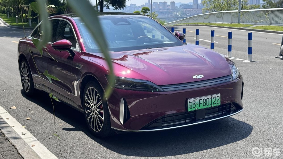 叫板“56E”？奇瑞风云A9L超详细试驾报告  第1张