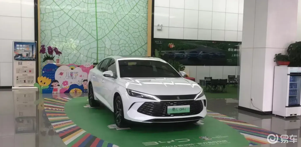 银河A7上市限时售8.18万起 插混车型推荐  第2张