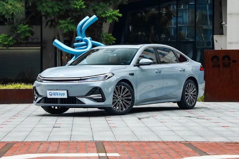 吉利银河A7上市一天大定突破10000台 限时指导价8.18万元起  第3张