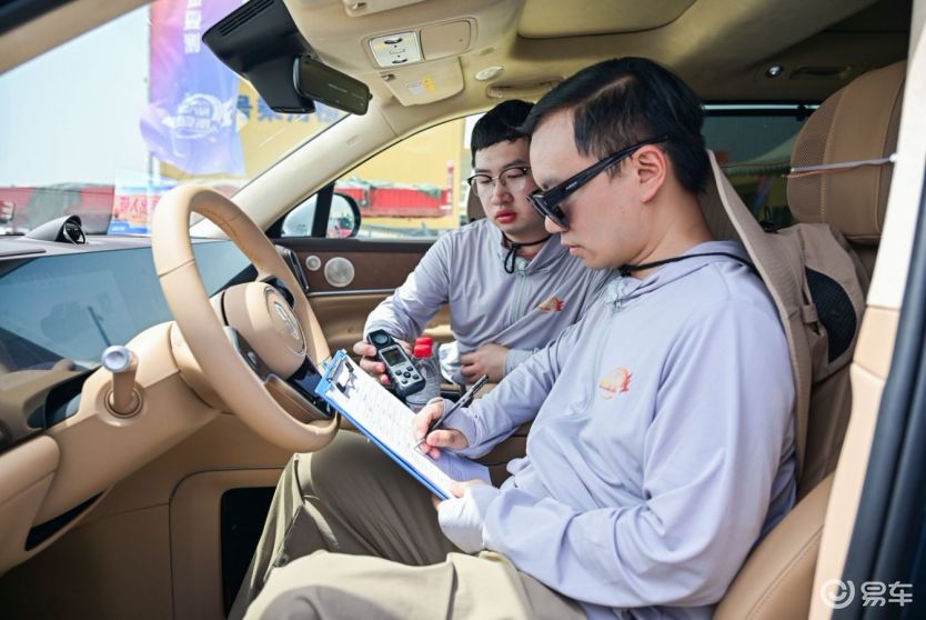 2025中国汽研极热夏测问界M9以优异成绩彰显新豪华风范  第6张