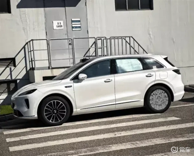 尚界H5新车登场，双动力655km纯电续航  第2张