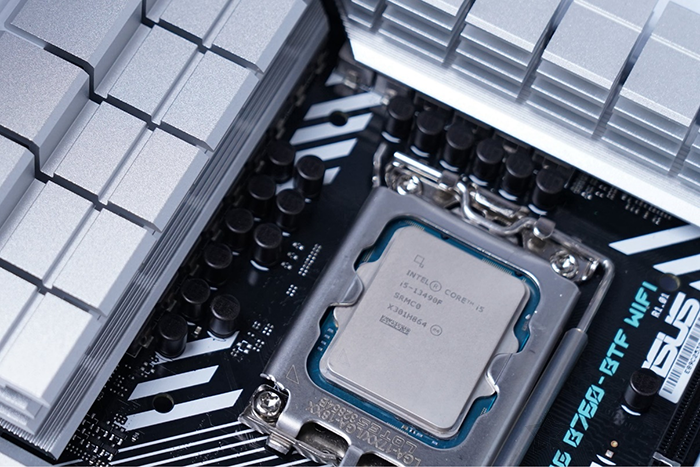 装机案例：i5-13490F配RTX4070华硕天选BTF背插白色海景房主机  第5张