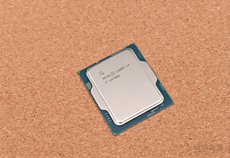 兼顾性能与颜值！14代i7-14700K配RTX4080游戏海景房装机配置方案  第2张