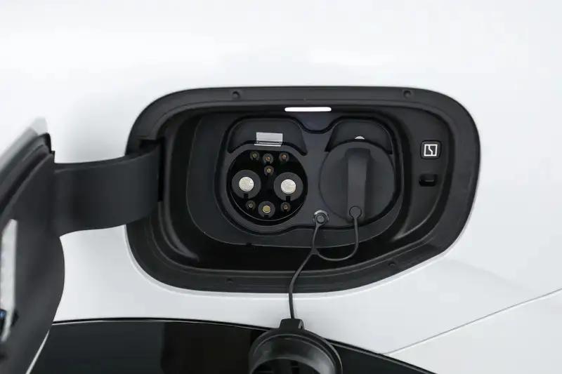 极氪7X登陆澳洲首周预订单突破1000台 预售价57900-72900澳元  第13张