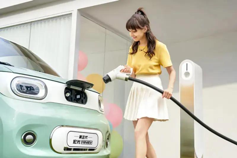 宏光MINIEV销量突破170万辆 累计行驶超405亿公里  第7张