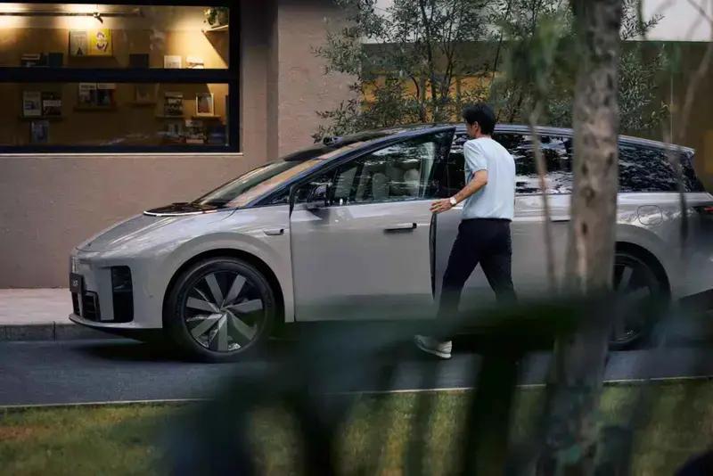 理想i8内饰预告图发布 将于7月29日正式上市  第5张
