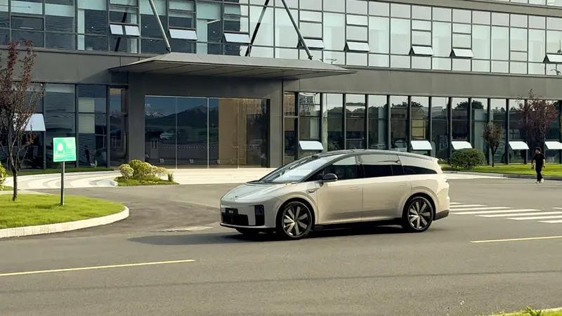 理想i8将于7月29日正式发布 定位家庭六座纯电SUV  第4张