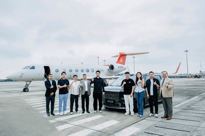 极氪009光辉典藏版开启首批交付 售价89.9万元  第2张