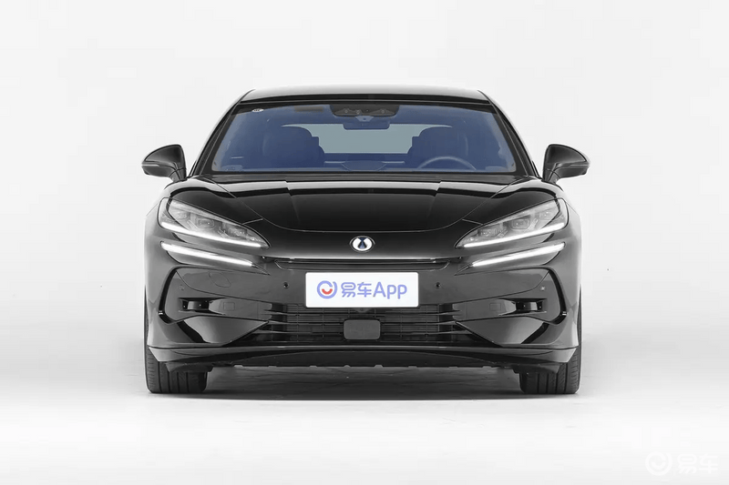 腾势Z9双旗舰三幅运动方向盘6月20日起全国交付  第3张