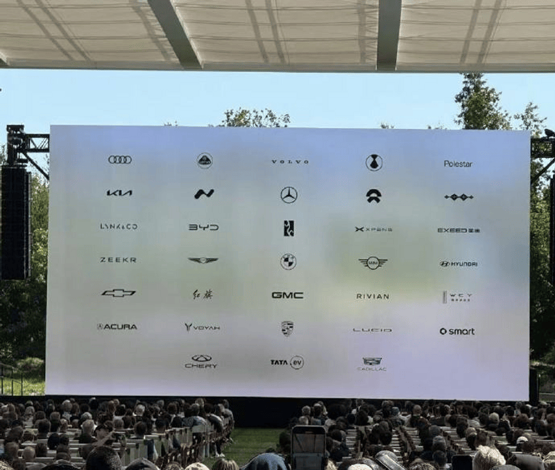 苹果展示支持iOS 26车钥匙功能车企 蔚来、乐道上屏  第3张