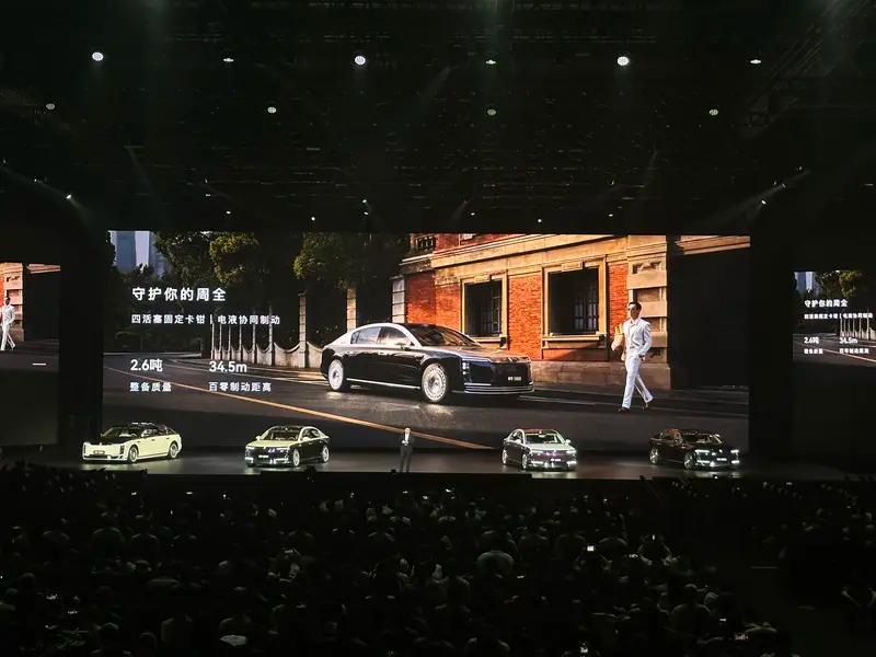 2025粤港澳车展：尊界S800亮相  第36张