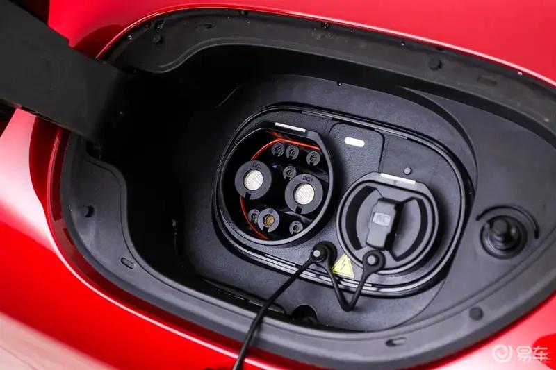 全新智己L6开启全国首批交付 权益价20.49万元起  第11张