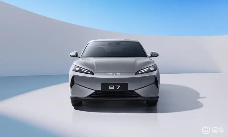比亚迪e7将于5月17日上市 定位全新中型纯电轿车  第3张
