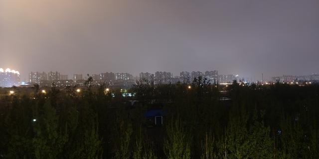 手机拍照技巧：教你如何使用手机的专业模式来拍摄纯净的夜景  第4张