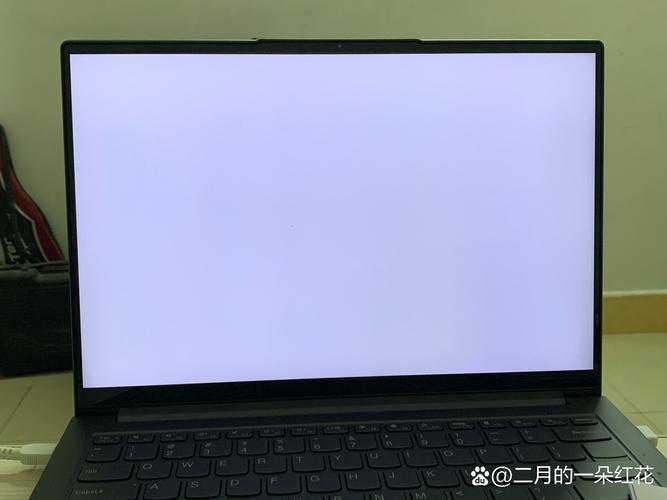 电脑屏幕中间、角落漏白光怎么办？  第2张
