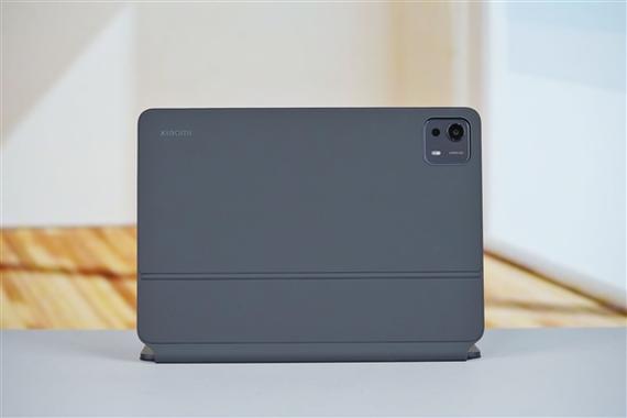 小米平板7S Pro官宣搭载玄戒O1处理器 机身仅5.8mm  第1张