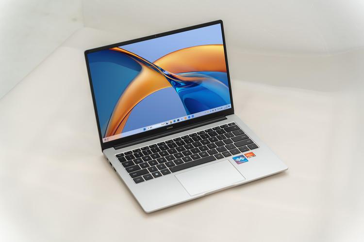 值得种草的轻薄本 荣耀MagicBook Pro锐龙版 第1张 值得种草的轻薄本 荣耀MagicBook Pro锐龙版 第1张