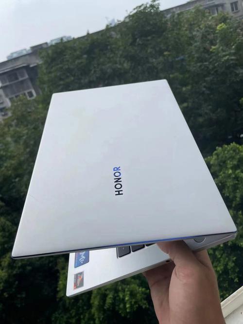 荣耀新款MagicBook 14 15来袭 锐龙笔记本成学生党新宠  第1张