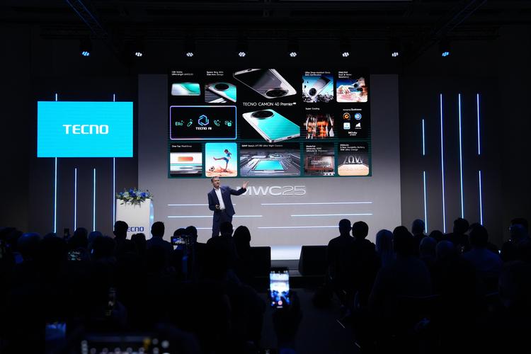 【MWC 2025】罗德与施瓦茨推出CMX500 AI脚本助手，AI驱动自动化助力移动设备测试  第1张