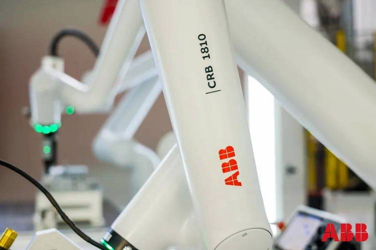 ABB推出三大全新机器人系列  第1张