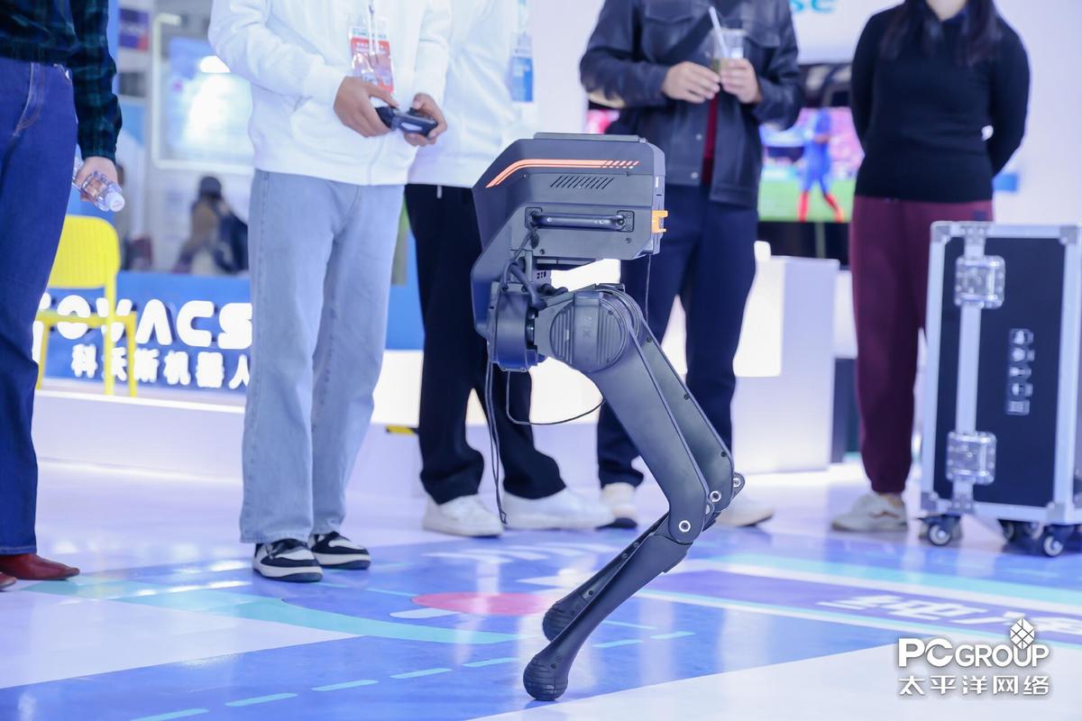 极海半导体亮相OFweek 2025中国机器人产业大会  第2张